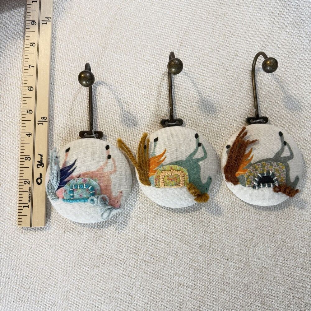 Horse Wall Hooks Set of 3 Fabric Embroidered Equestrian Cottagecore Decor - Picture 2 of 3